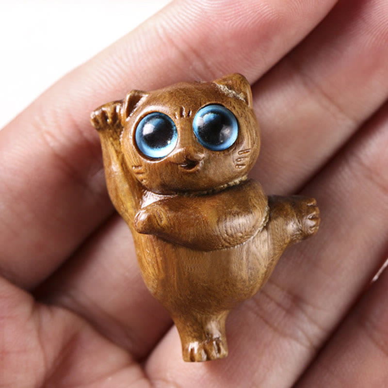 Nimara Ritual Mini Green Sandalwood Dancing Cat Engraved Positive Desk Decorations