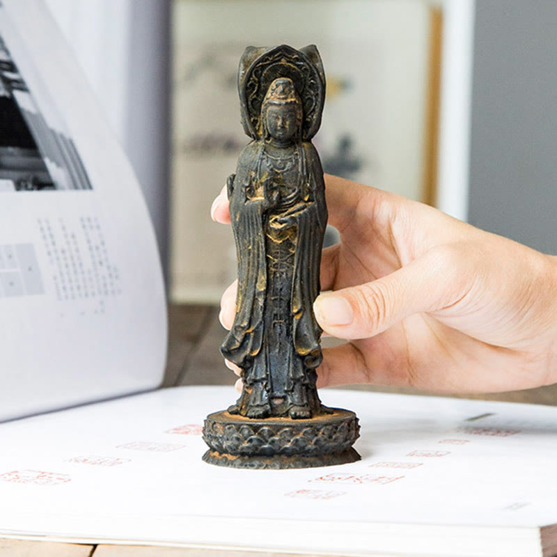 Nimara Ritual Three-sided Kwan Yin Avalokitesvara Iron Powder Rust Cast Resin Statue Wealth Desk Decoration