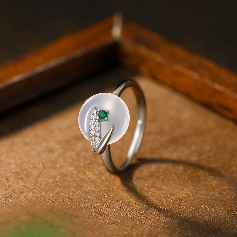 Nimara Ritual Chalcedony Bamboo Leaf Pattern Positive Adjustable Ring