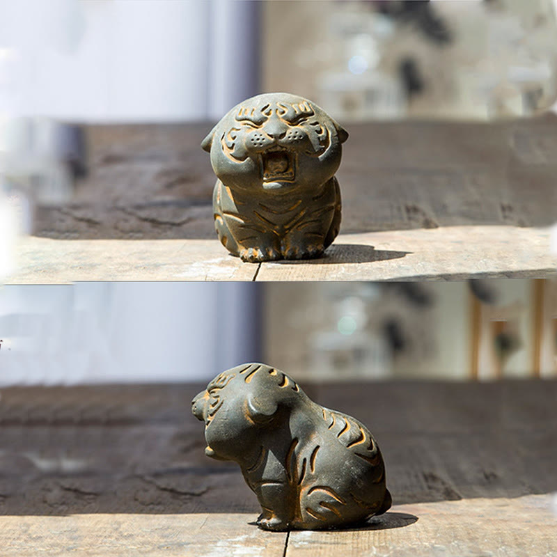 Nimara Ritual Mini Cute Tiger Iron Powder Rust Cast Resin Statue Home Decoration