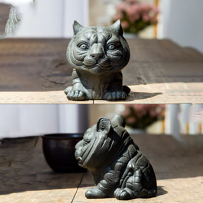 Nimara Ritual Handmade Small Lovely Tiger Iron Powder Rust Cast Resin Statue Home Decoration