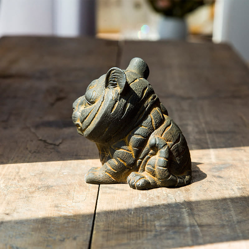 Nimara Ritual Handmade Small Lovely Tiger Iron Powder Rust Cast Resin Statue Home Decoration