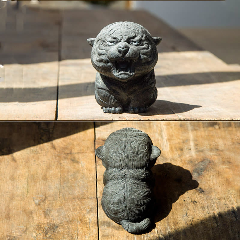 Nimara Ritual Handmade Mini Roaring Tiger Iron Powder Rust Cast Resin Statue Home Decoration