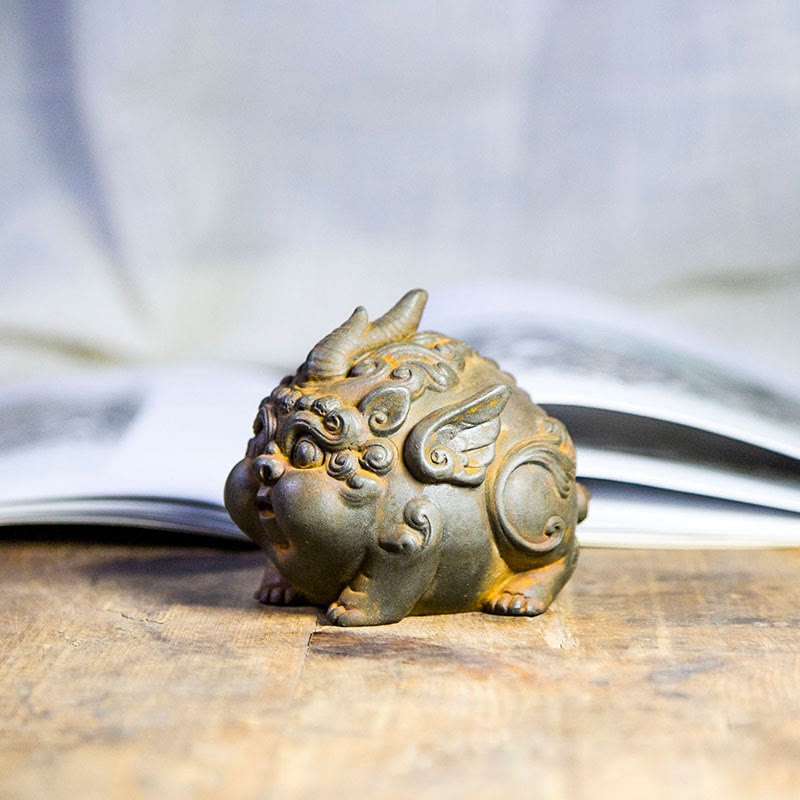 Nimara Ritual Handmade Wealth PiXiu Iron Powder Rust Cast Resin Statue Home Decoration