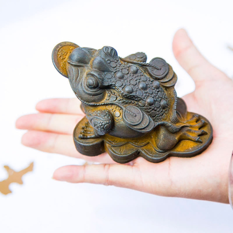 Nimara Ritual Handmade Feng Shui Frog Toad Copper Coins Iron Powder Rust Cast Resin Statue Home Decoration