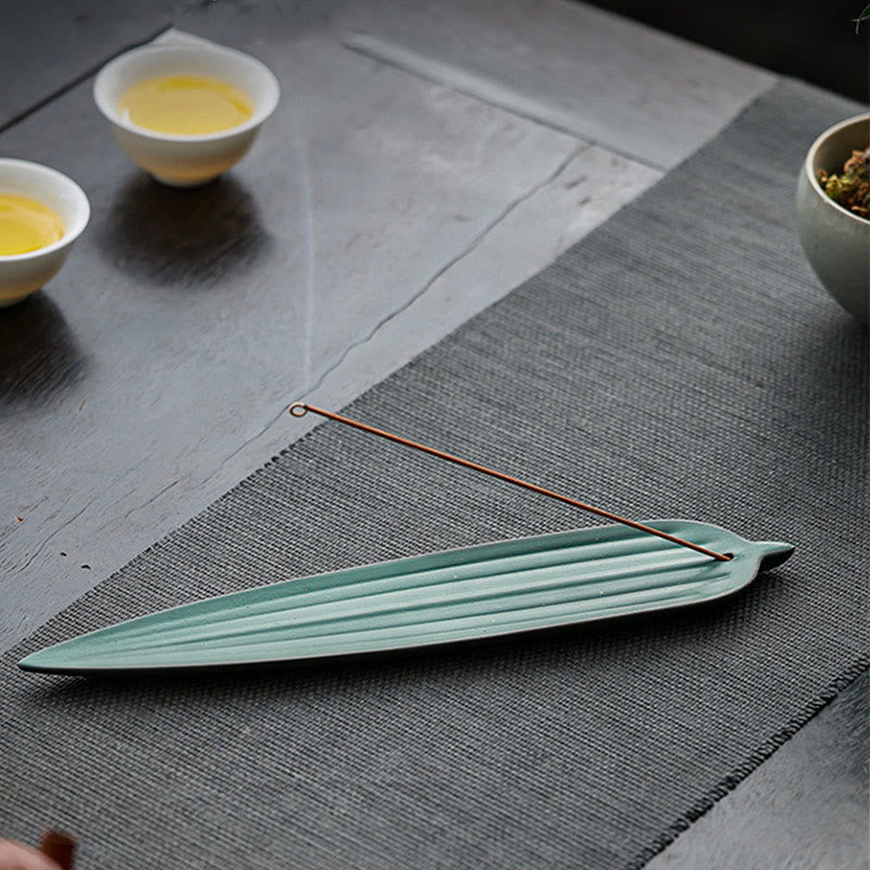 Nimara Ritual Green Bamboo Leaf Healing Ceramic Incense Burner Decoration