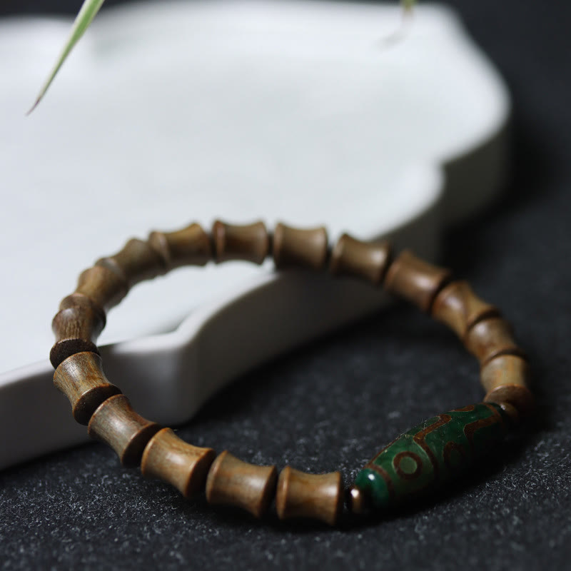 Nimara Ritual Tibetan Nine-Eye Dzi Bead Green Sandalwood Peace Bracelet