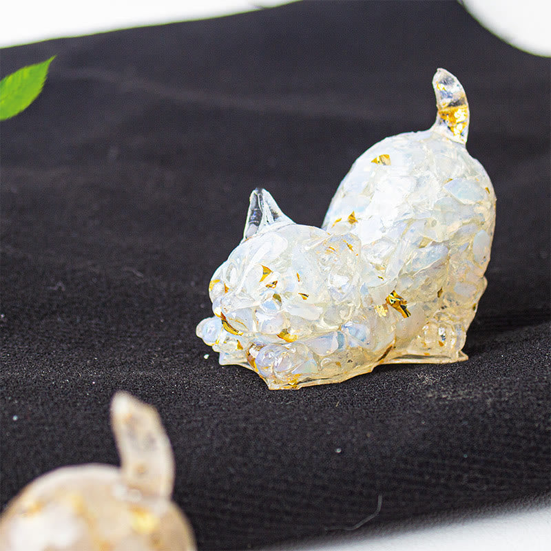 Nimara Ritual Stretching Cat Resin Crystal Gravel Meditation Decoration