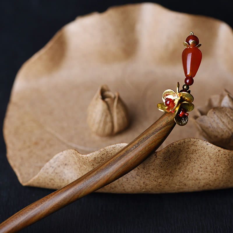 Nimara Ritual Silver Tassel Green Sandalwood Soothing Hairpin