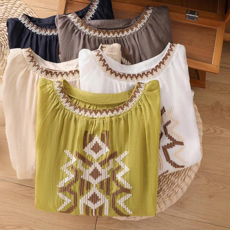 Nimara Ritual Casual Symmetrical Embroidery Women's Crew Neck Design Half Sleeve Spandex T-shirt