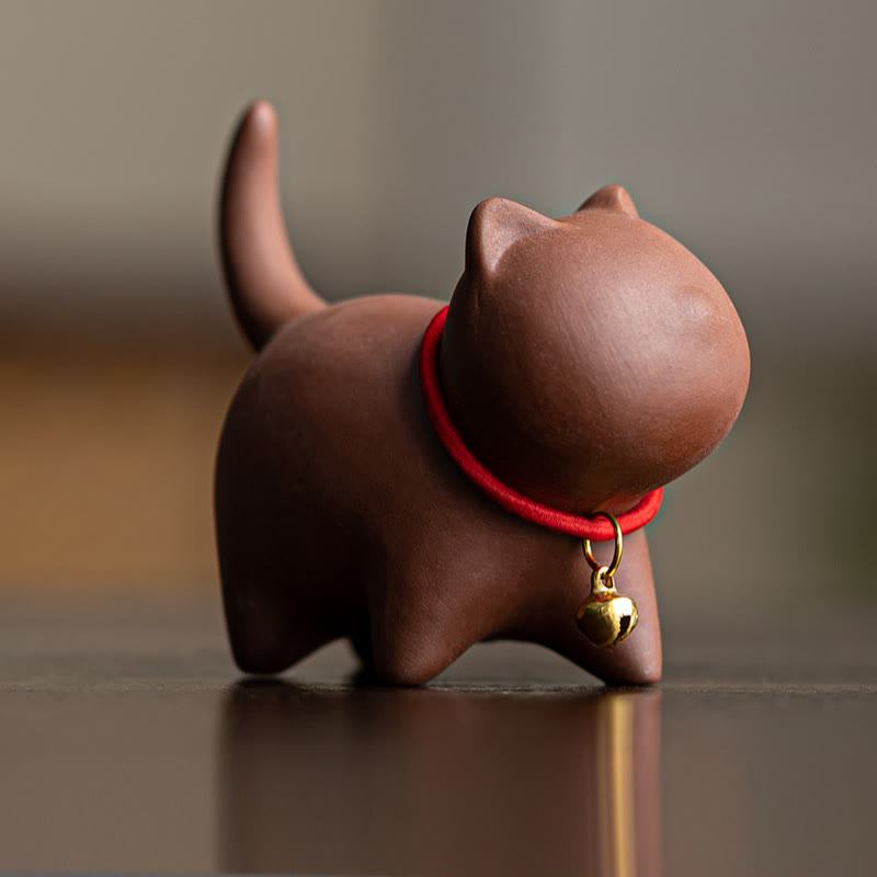 Nimara Ritual Mini Lovely Red Rope Bell Cat Tea Pet Purple Clay Figurine Desk Decoration
