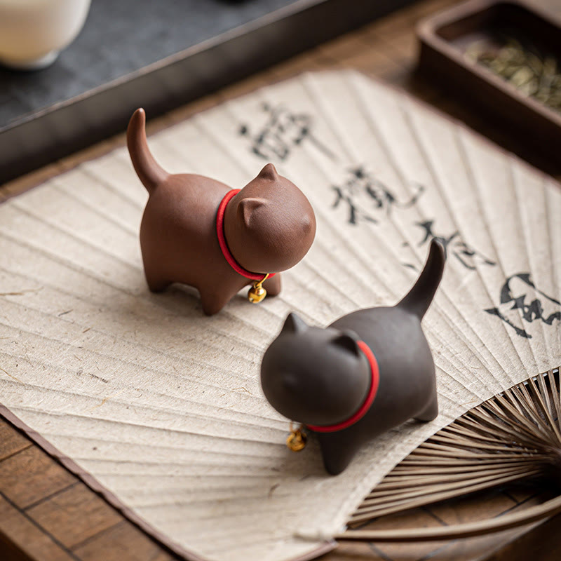 Nimara Ritual Mini Lovely Red Rope Bell Cat Tea Pet Purple Clay Figurine Desk Decoration