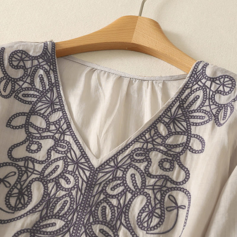 Nimara Ritual Embroidered V-neck Casual Women's Half Sleeve T-shirt