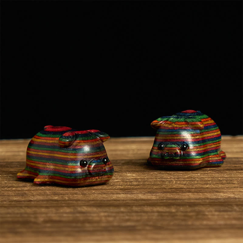 Nimara Ritual 2Pcs Mini Rainbow Eucalyptus Pig Carved Positive Decoration