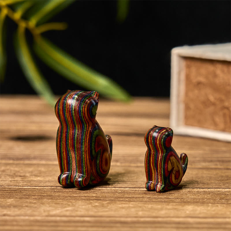 Nimara Ritual 2Pcs Mini Rainbow Eucalyptus Sitting Cat Carved Reduce Stress Decoration