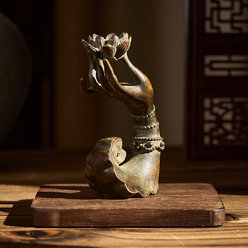 Nimara Ritual Classic Buddha's Hand Lotus Alloy Home Decoration 4.7*2.9*8.4 cm