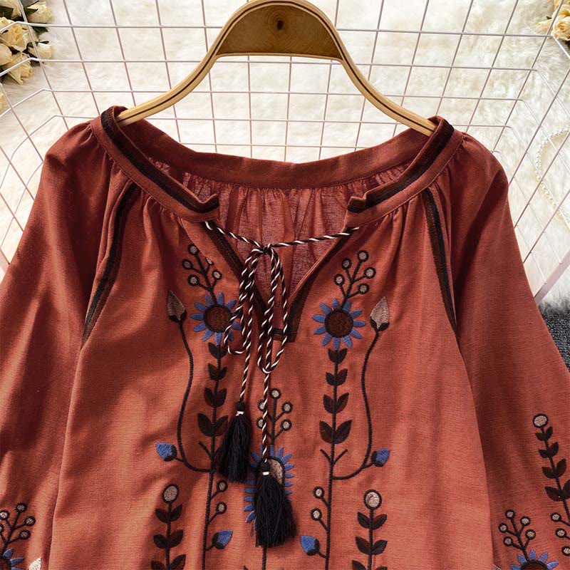 Nimara Ritual Casual Embroidery Flower Leaf Pattern Women's Cotton Linen Round Neck T-shirt