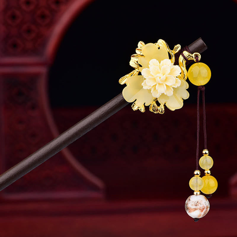 Nimara Ritual Green Yellow White Flower Liuli Glass Wood Hairpin