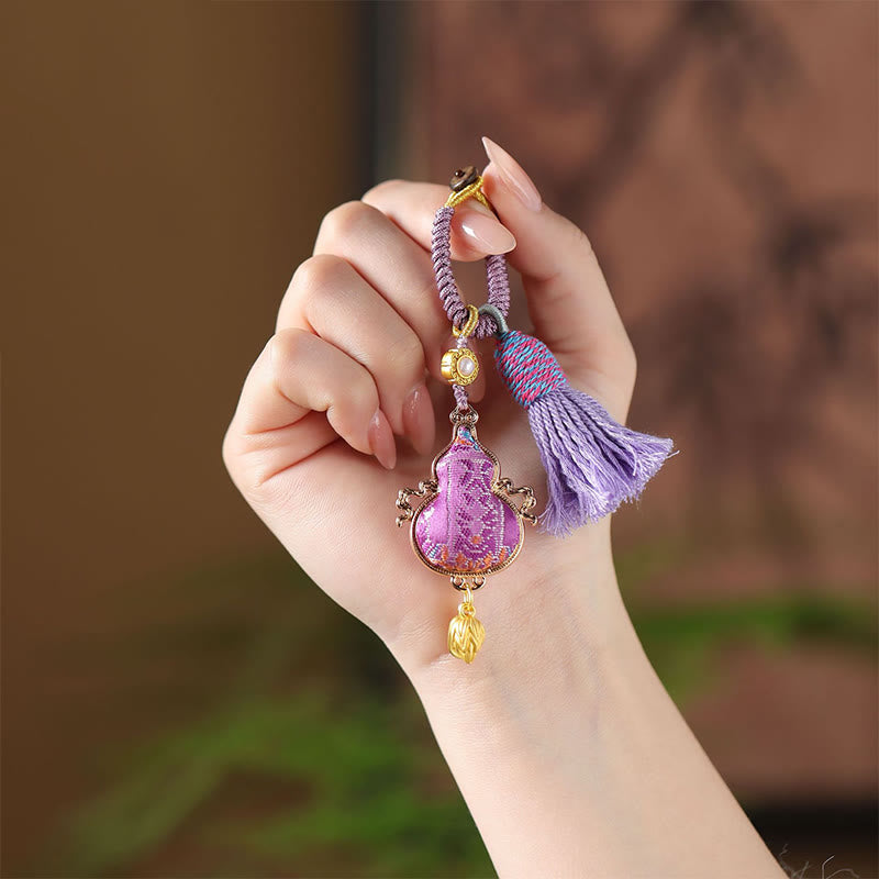 Nimara Ritual Song Brocade Gourd Fortune Keychain