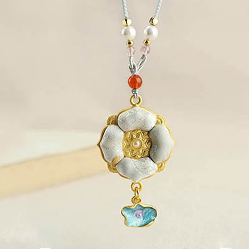 Nimara Ritual Song Brocade Four-Leaf Clover Luck Necklace