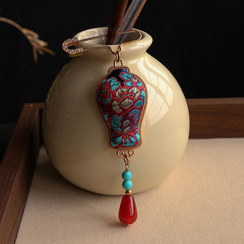 Nimara Ritual Song Brocade Vase Design Elegant Brooch