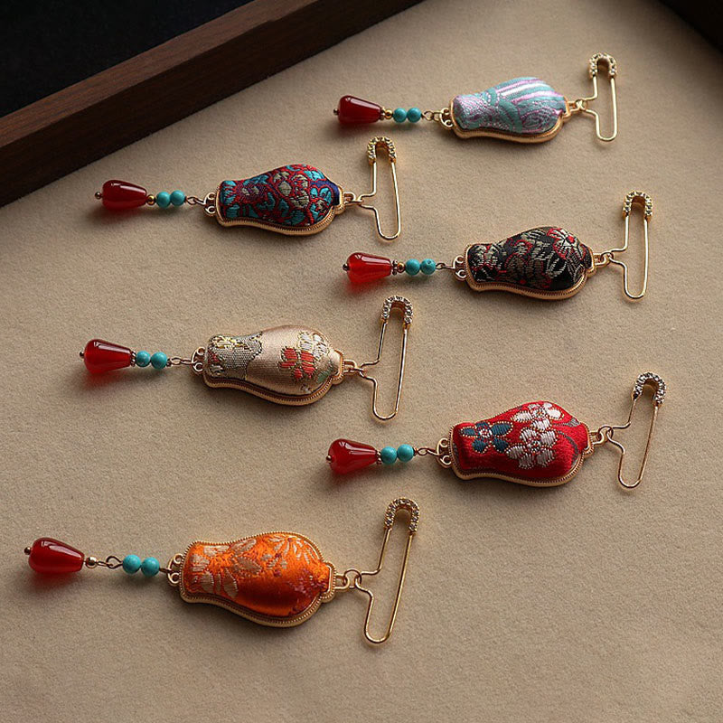 Nimara Ritual Song Brocade Vase Design Elegant Brooch