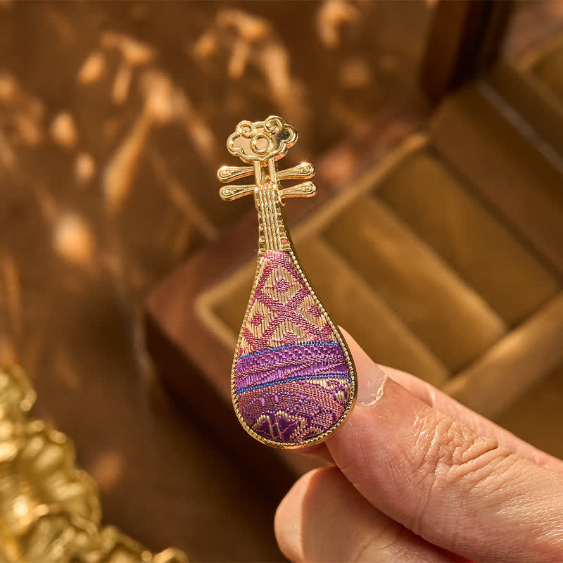 Nimara Ritual Song Brocade Handcrafted Guqin-shaped Floral Harmony New Chinese Brooch