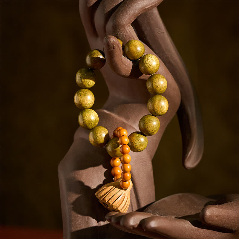 Nimara Ritual Green Sandalwood Lotus Pod Healing Hand-Polished Tactile Meditation Beads Decorations