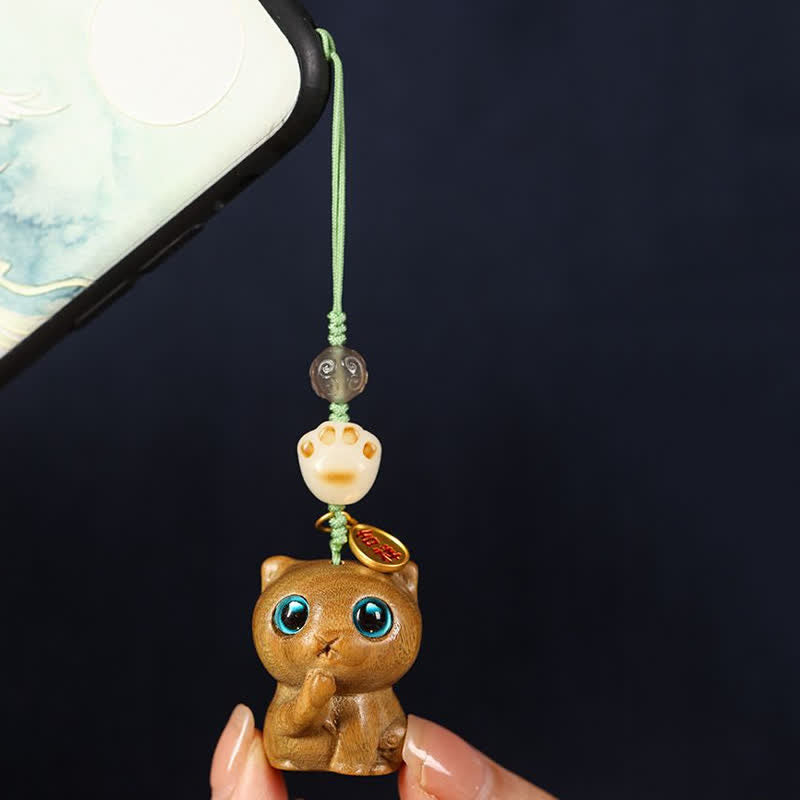 Soothing and Positive Green Sandalwood Cat Hand-Woven Keychains