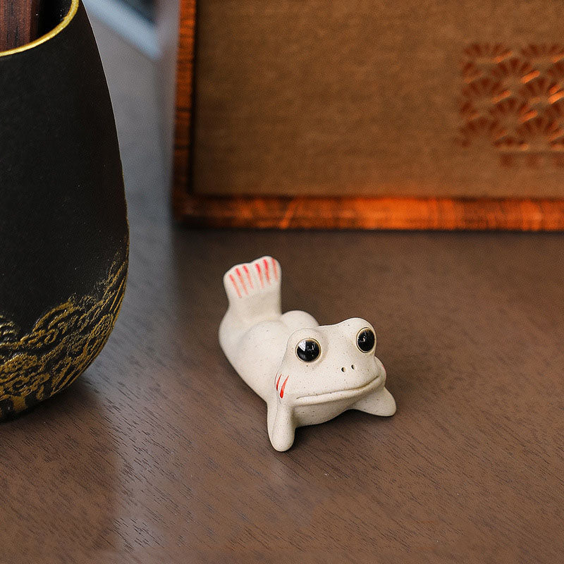 Nimara Ritual Mini Small Praying Frog Ceramic Wealth Prosperity Home Tea Pet Figurine Decoration