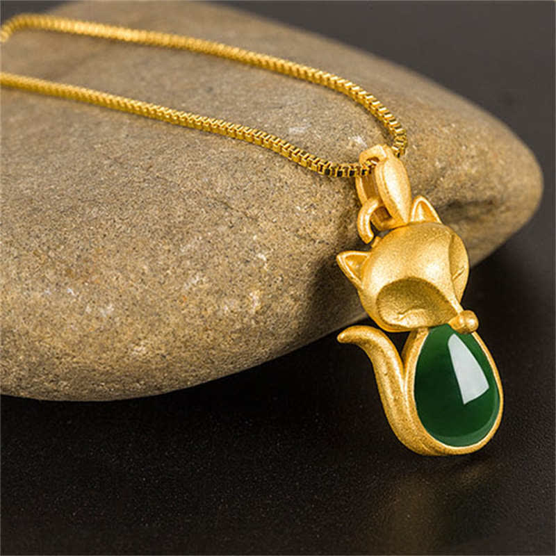 Nimara Ritual Green Chalcedony Fox Pattern Courage Necklace Pendant