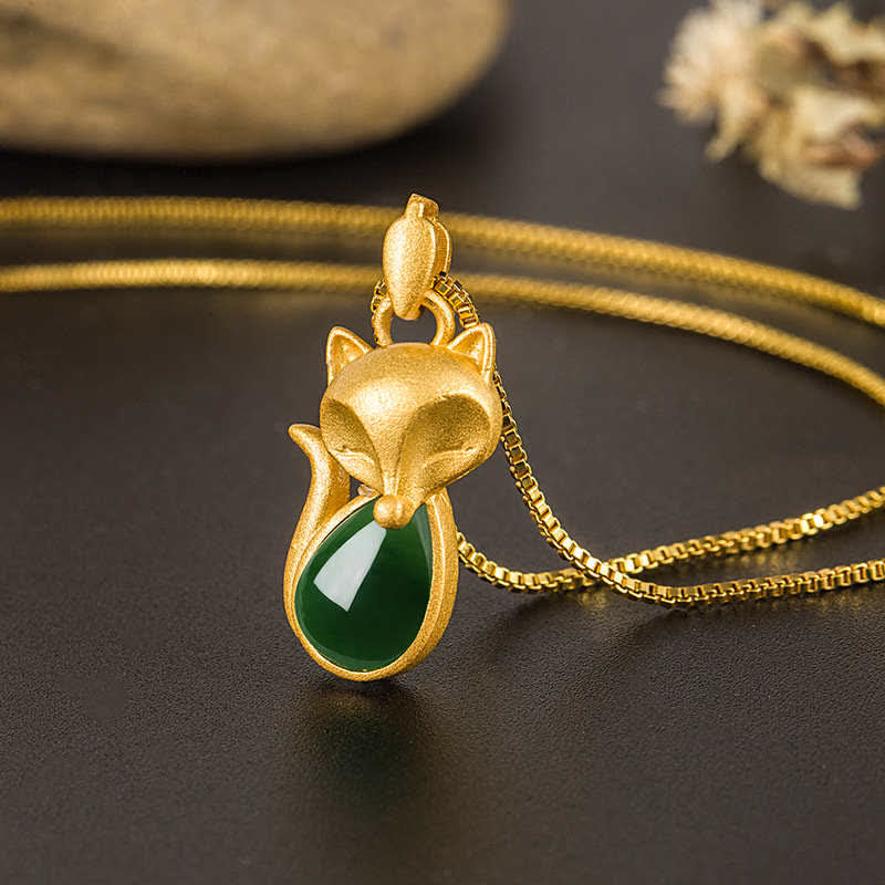 Nimara Ritual Green Chalcedony Fox Pattern Courage Necklace Pendant
