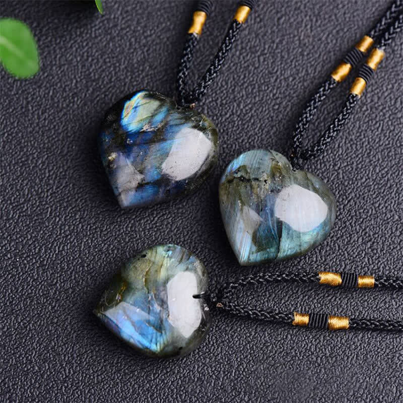 Nimara Ritual Labradorite Love Heart Support Necklace Pendant
