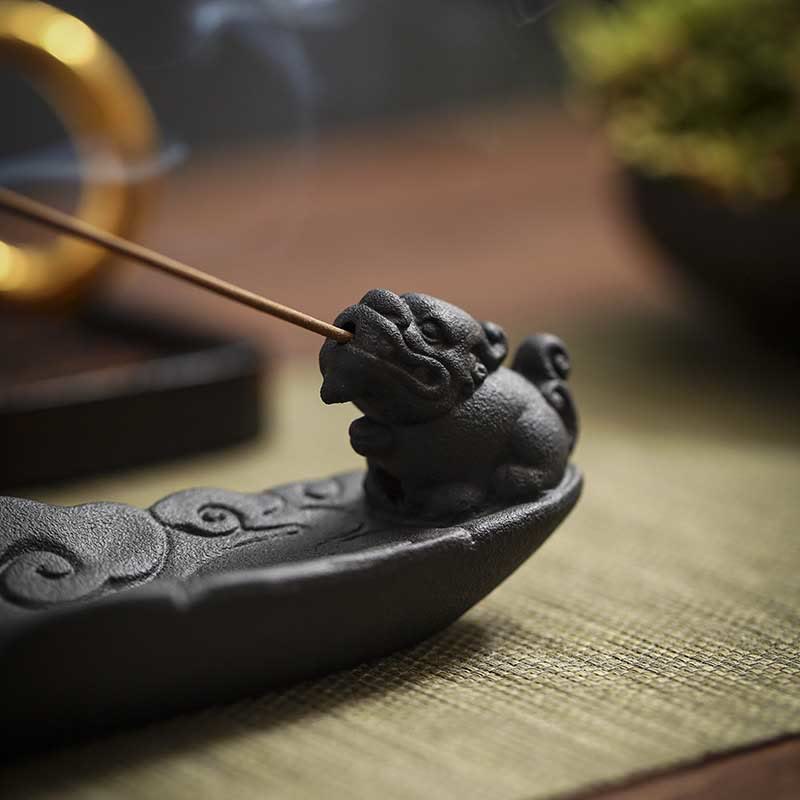 Nimara Ritual Auspicious Clouds Pixiu Healing Ceramic Stick Incense Burner Decoration