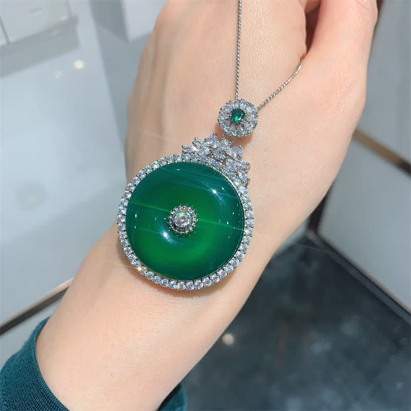 Nimara Ritual Green Chalcedony Round Peace Buckle Strength Necklace Pendant