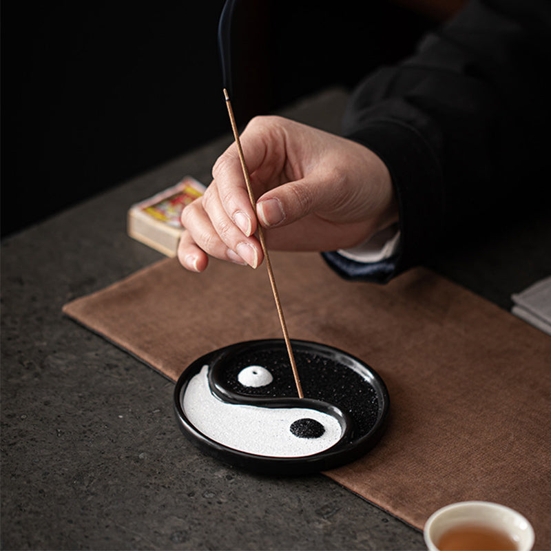 Nimara Ritual Yin Yang Zen Balance Incense Holder