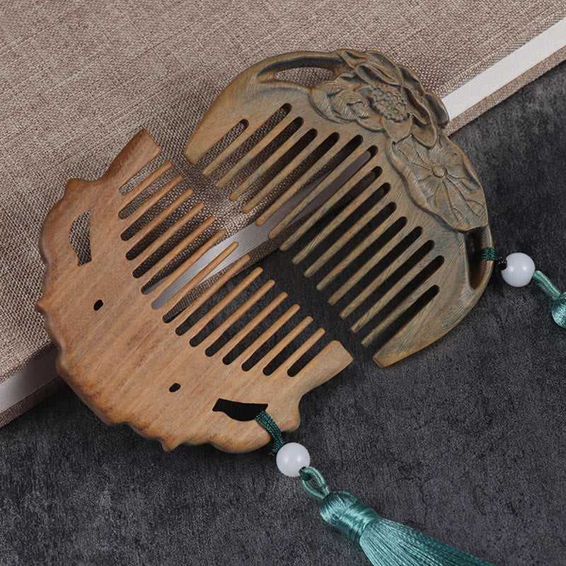 Nimara Ritual Green Sandalwood Fox Peony Flower Lotus Engraved Cure Tassel Comb