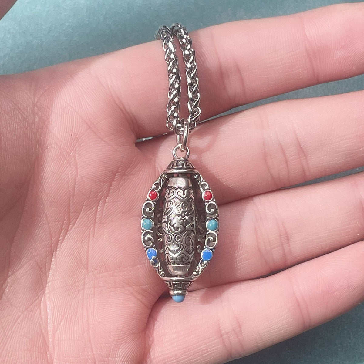 Nimara Ritual Tibetan Om Mani Padme Hum Purity Rotatable Necklace Pendant
