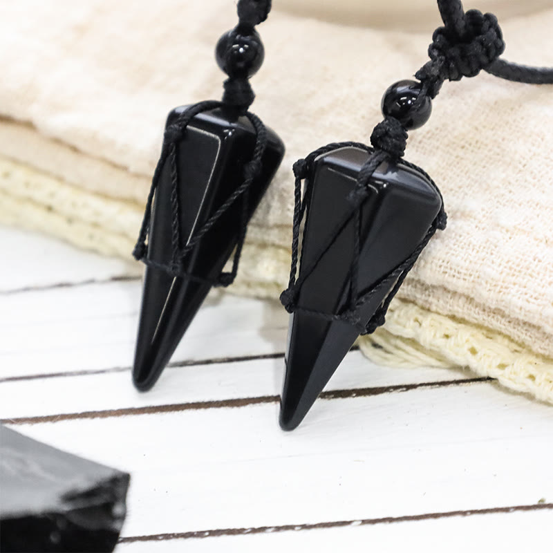 Nimara Ritual Natural Stone Pointed Pendant Necklace