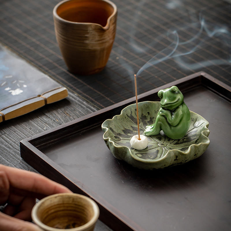 Nimara Ritual Leaf Meditation Frog Pattern Healing Ceramic Incense Burner Decoration