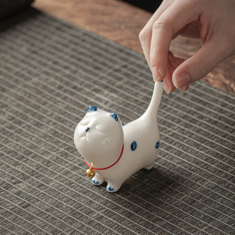 Nimara Ritual Mini Lucky White Cat Kitten Tea Pet Ceramic Home Desk Figurine Decoration