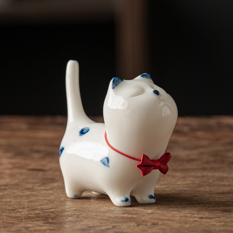 Nimara Ritual Mini Lucky White Cat Kitten Tea Pet Ceramic Home Desk Figurine Decoration