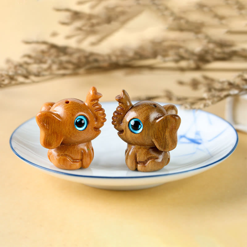 Nimara Ritual Sandalwood Small Leaf Red Sandalwood Green Sandalwood Lucky Mini Elephant Carved Protection Decoration