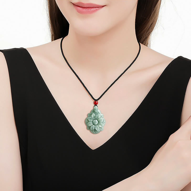 Nimara Ritual Natural Jade Kalanchoe blossfeldiana Flower Pattern Luck Necklace Pendant