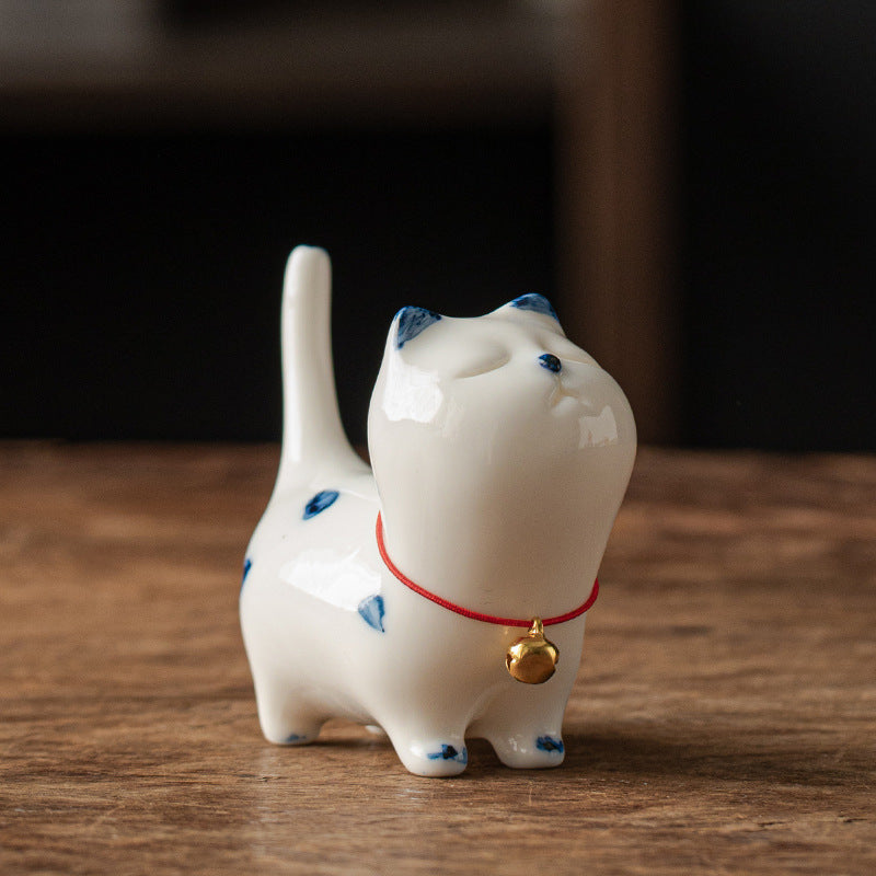 Nimara Ritual Mini Lucky White Cat Kitten Tea Pet Ceramic Home Desk Figurine Decoration