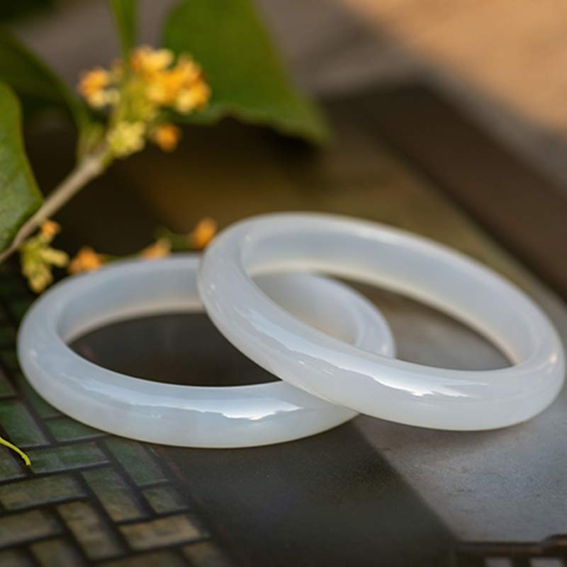 Nimara Ritual Natural Chalcedony Harmony Positive Bracelet Bangle
