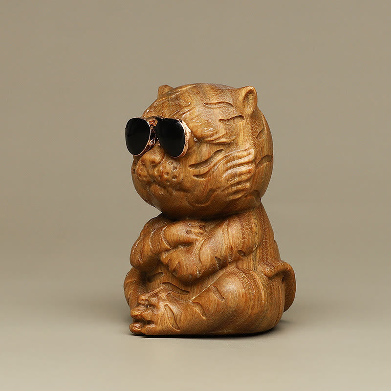 Nimara Ritual Small Green Sandalwood Tiger Engraved Positive Desk Decorations
