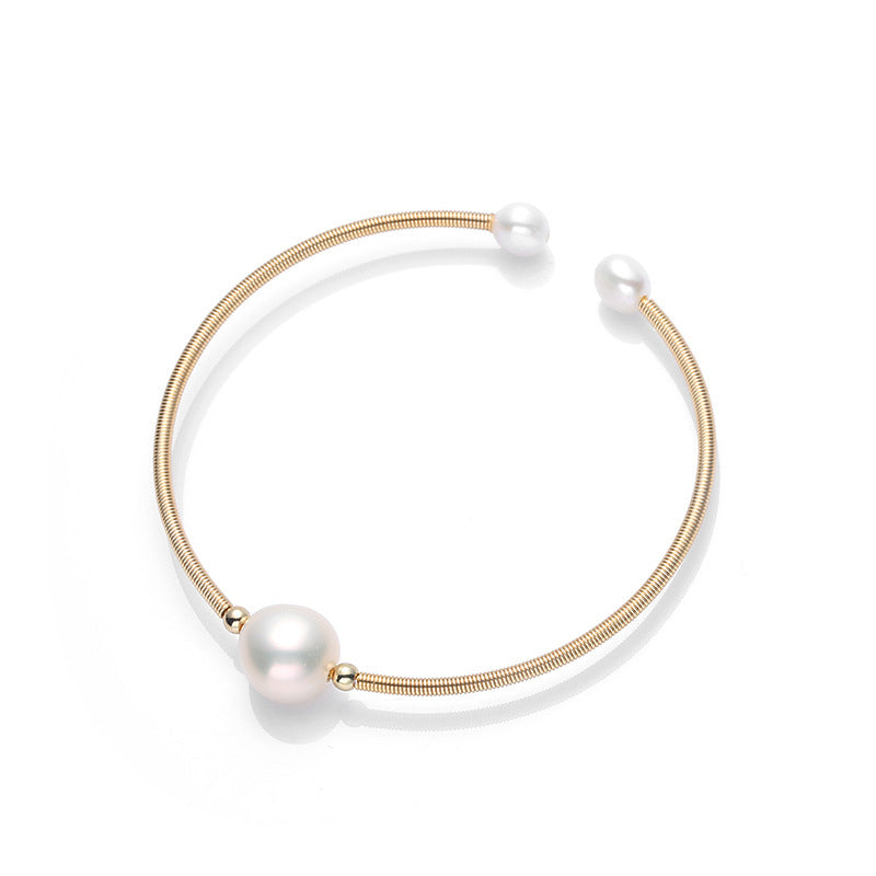 Pearl Wealth Bracelet Bangle