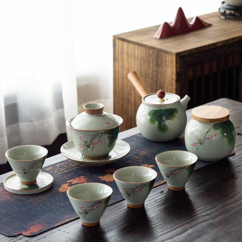 Nimara Ritual Lotus Koi Fish Pod Leaf Ceramic Gaiwan Sancai Teacup Kung Fu Tea Cup And Saucer With Lid 140ml