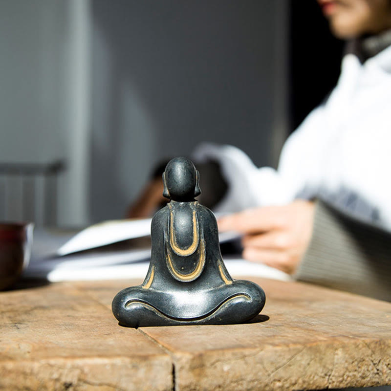 Nimara Ritual Tibetan Buddha Iron Powder Rust Cast Resin Statue Desk Decoration